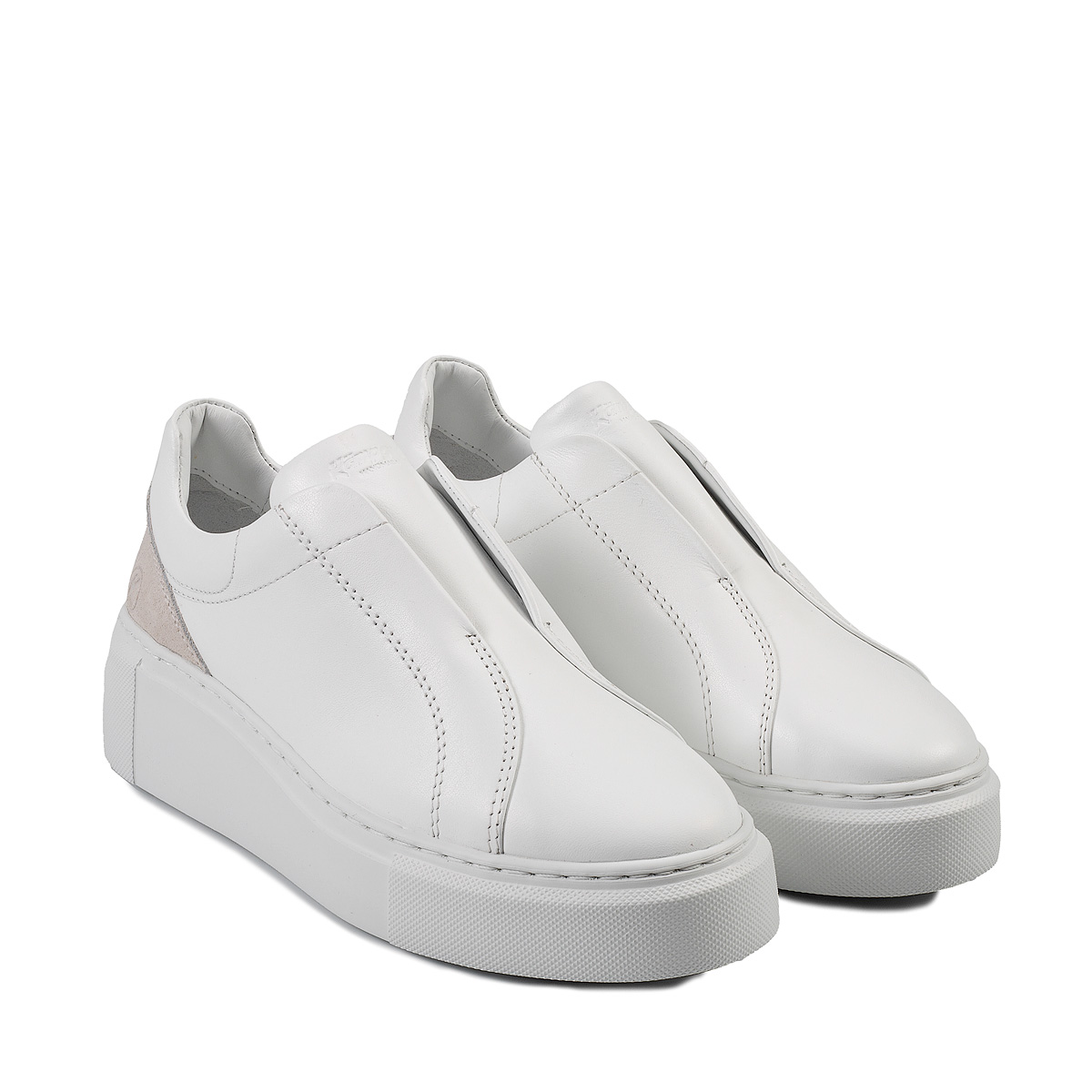 GRAND SLAM SLIP ON SNEAKER 